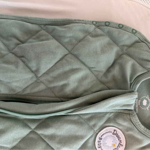 NWOT Dreamland Baby Weighted Sleep Swaddle in Sage Green - Picture 14 of 15